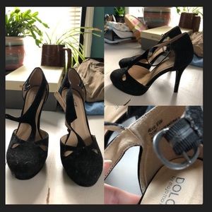 Size 8.5 black vintage style heels. Worn
